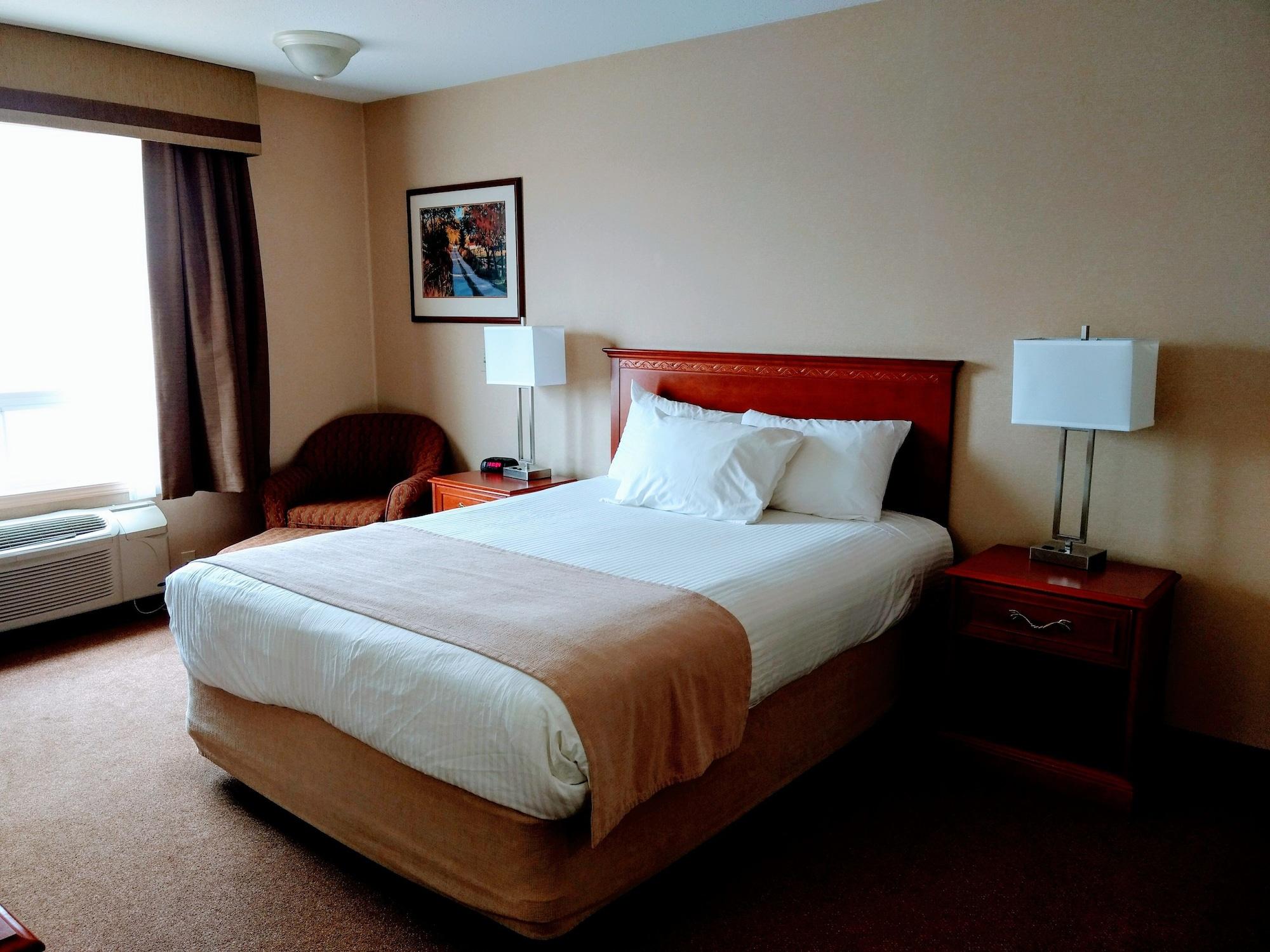 Super 8 By Wyndham High Level Ab Hotel Exterior foto